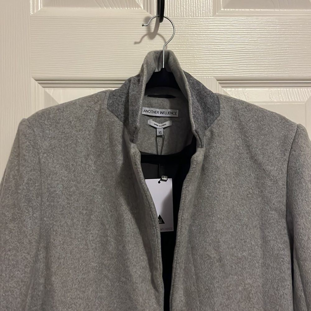 Mens grey light coat size XS NWT